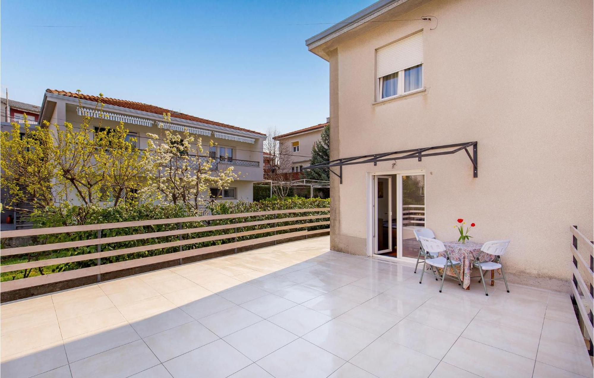 Amazing Apartment In Rijeka With Wifi Kültér fotó
